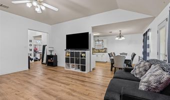 326 Willow Creek Dr, Weatherford, TX 76085