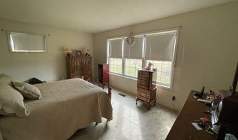 3855 SULPHUR CREEK Rd, Big Sandy, TN 38221