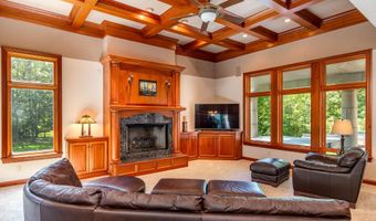 4882 Copperstone Dr, Ames, IA 50010