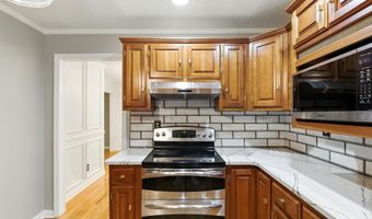 3046 Hawthorne St, Athens, TN 37303