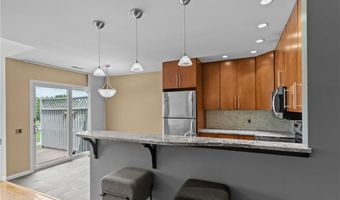 76 Valley Green Ct B, North Providence, RI 02904