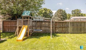 116 W Chicory Dr, Brandon, SD 57005