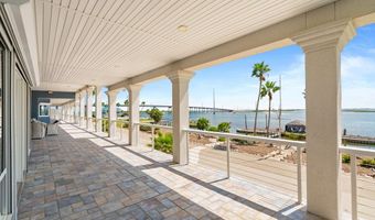 134 Bay Harbor Dr, Aransas Pass, TX 78336