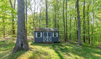 25 Dark Entry Rd, Bethlehem, CT 06751