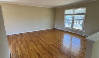 8001 HAMMOND St, Alexandria, VA 22309