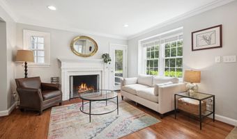 5209 NAHANT St, Bethesda, MD 20816