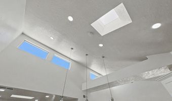 6821 Keeling St NW, Albuquerque, NM 87120