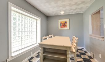 447 Cuyahoga St, Akron, OH 44310