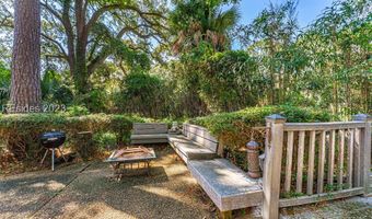 17 Bridgeport Ln, Hilton Head Island, SC 29928