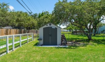 1403 S Mccampbell St, Aransas Pass, TX 78336