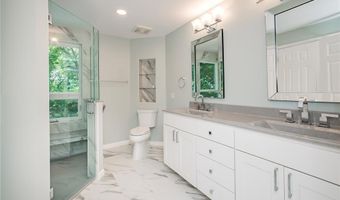 742 Arbor Ridge Ct, Ballwin, MO 63021