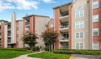 3307 WYNDHAM Cir 2157, Alexandria, VA 22302