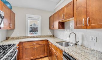 54 Loomis St 2202, Bedford, MA 01730