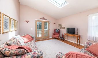 15 Lake Wallkill Rd, Alloway, NJ 07461