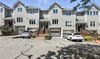 469 North Ln, Bristol, RI 02809