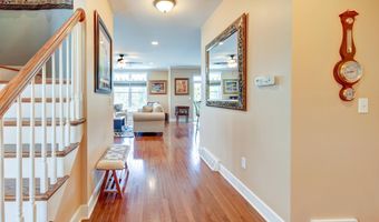 84 Andriana Ln, Albany, NY 12204