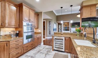259 Meadowbrook Country Club Est, Ballwin, MO 63011