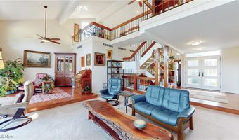 563 E Acadia Pt, Aurora, OH 44202