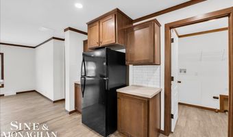 2060 Washington St, Algonac, MI 48001