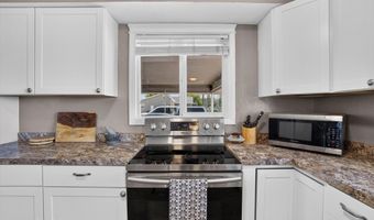 559 Rich Ln, Blackfoot, ID 83221