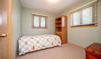 950 Kirwan Dr, Austintown, OH 44515