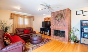 1720 N CHESTNUT Ave, Arlington Heights, IL 60004