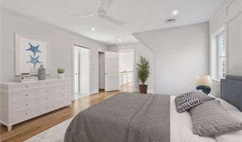 1 Knowlton Ct, Bristol, RI 02809
