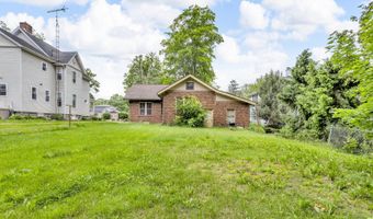 810 N Superior St, Albion, MI 49224
