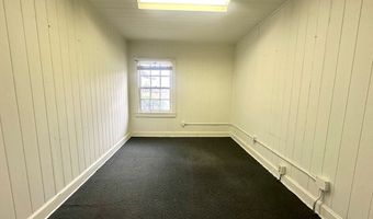 1102 N Hutchinson, Adel, GA 31620