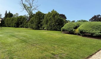 700 Broadway 5, Amityville, NY 11701