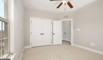 42101 PIEBALD Sq, Aldie, VA 20105