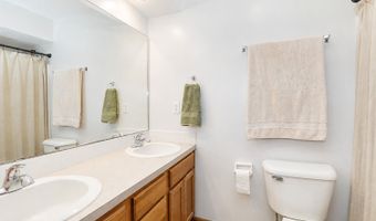 802 13th St SE, Altoona, IA 50009