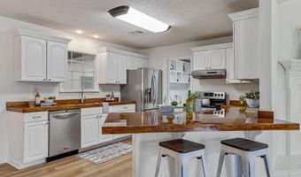 13802 Lynnedale Loop, Abbeville, LA 70510