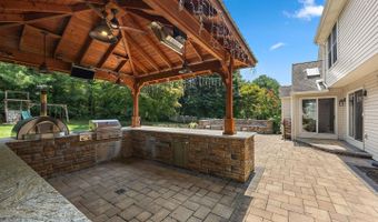 28 CLARK Rdg, Hockessin, DE 19707