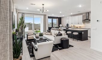1153 E KACHINA Trl, Phoenix, AZ 85042