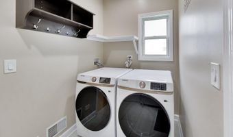 501 Tuscany Dr, Algonquin, IL 60102