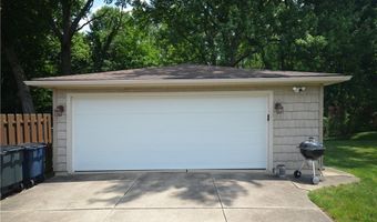 759 Tallkron Dr, Akron, OH 44305