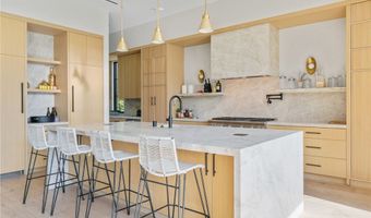 16846 Addison St, Encino, CA 91436