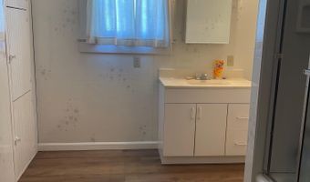 339 3rd St, Ashton, IA 51232