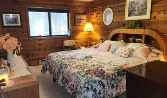 10525 Skunk Creek Rd, Cascade, ID 83611