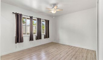 46-353 Kahuhipa St, Kaneohe, HI 96744