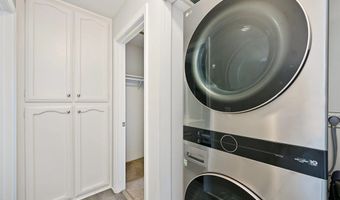 2930 Cowley Way 211, San Diego, CA 92117