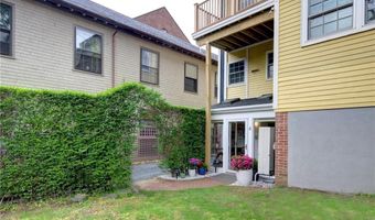 75 Pelham St A, Newport, RI 02840