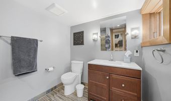 2817 24TH St N, Arlington, VA 22207