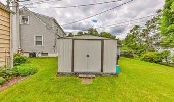 2883 W South St, Allentown, PA 18103