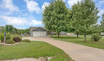 8244 SW Indian Hills Rd, Auburn, KS 66402
