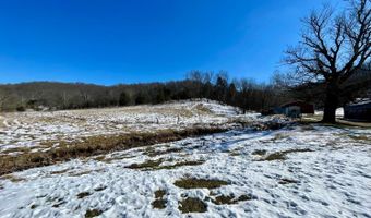 6033 Siemon Rd, Batesville, IN 47006