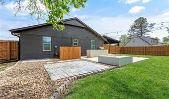 1808 SW D St, Bentonville, AR 72712