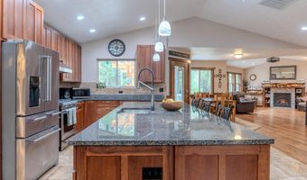10570 E FAR CRY Rd, Athol, ID 83801