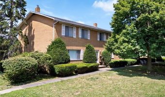 1665 Dominion Dr, Akron, OH 44313